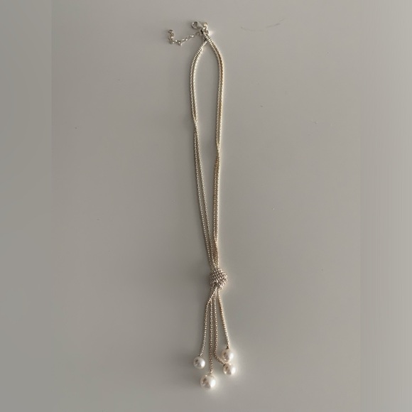 Jewelry - Faux Pearl Silver Necklace